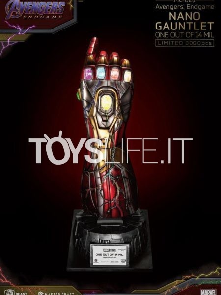 Beast Kingdom Toys Marvel Avengers Endgame Nano Gauntlet Master Craft Statue