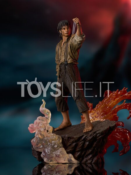 Diamond Select The Lord of the Rings Frodo Gallery Deluxe Pvc Statue