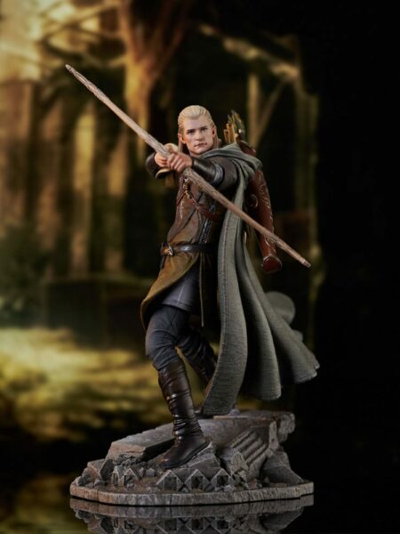 Diamond Select The Lord of the Rings Legolas Deluxe Gallery Pvc Statue