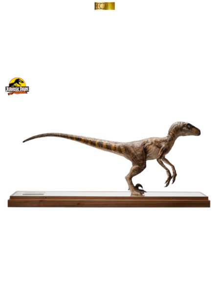 Elite Creature Collectibles Jurassic Park Clever Girl Velociraptor 1:4 Maquette