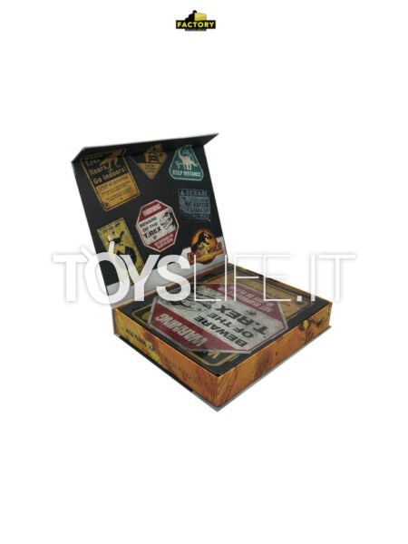 Factory Entertainment Jurassic World Metal Warning Signs Scaled Prop Replica