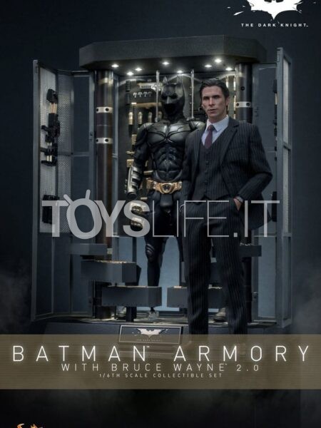 Hot Toys DC Batman The Dark Knight Batman Armory And Bruce Wayne 2.0 1:6 Set