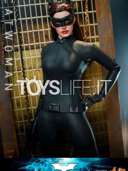 Hot Toys DC Comics The Dark Knight Trilogy Catwoman 1:6 Figure