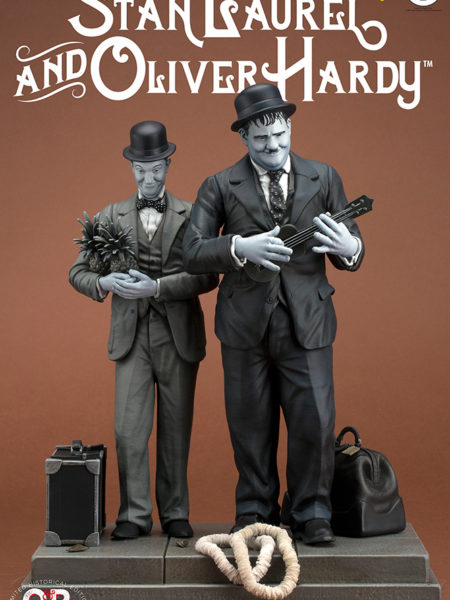 Infinite Statue Old & Rare Stan Laurel & Oliver Hardy Statue