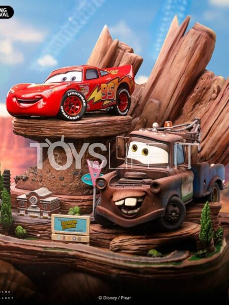 Iron Studios Disney Pixar Cars Lightning McQueen & Tow Mater 1:10 Deluxe Statue