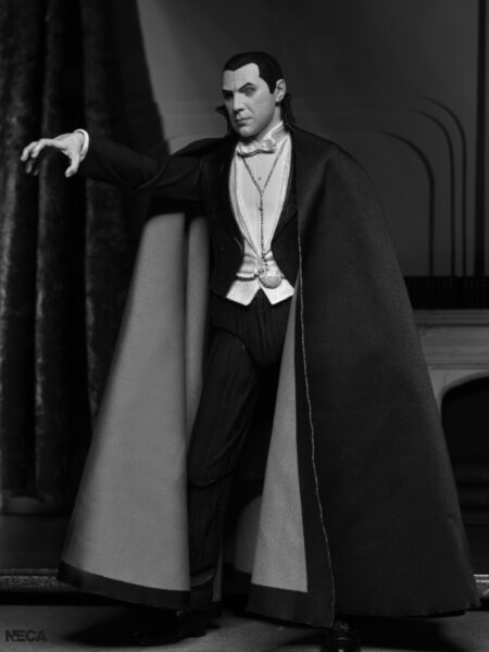 Neca Universal Monsters: Dracula Carfax Abbey Ultimate Figure
